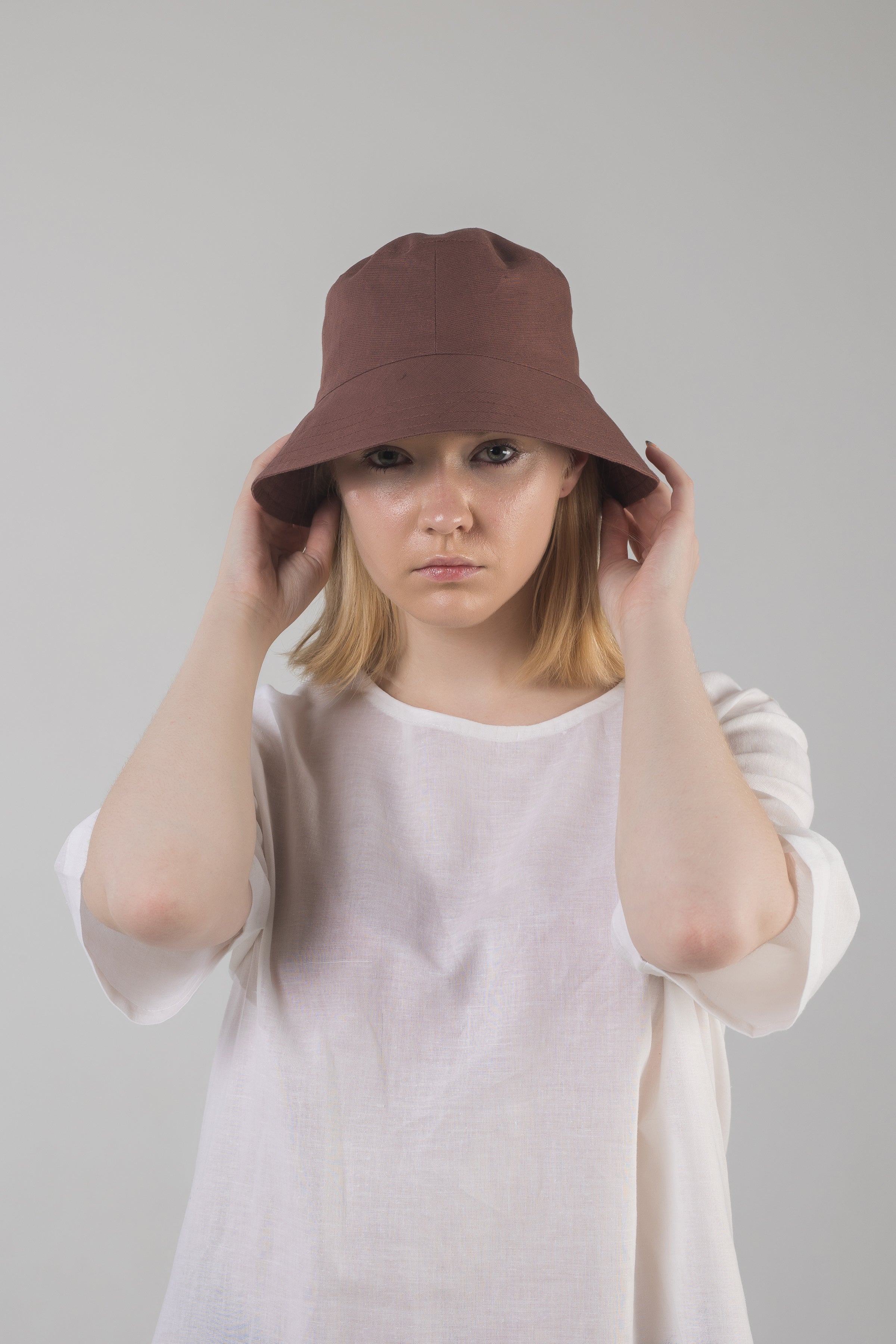 Women's bucket hat