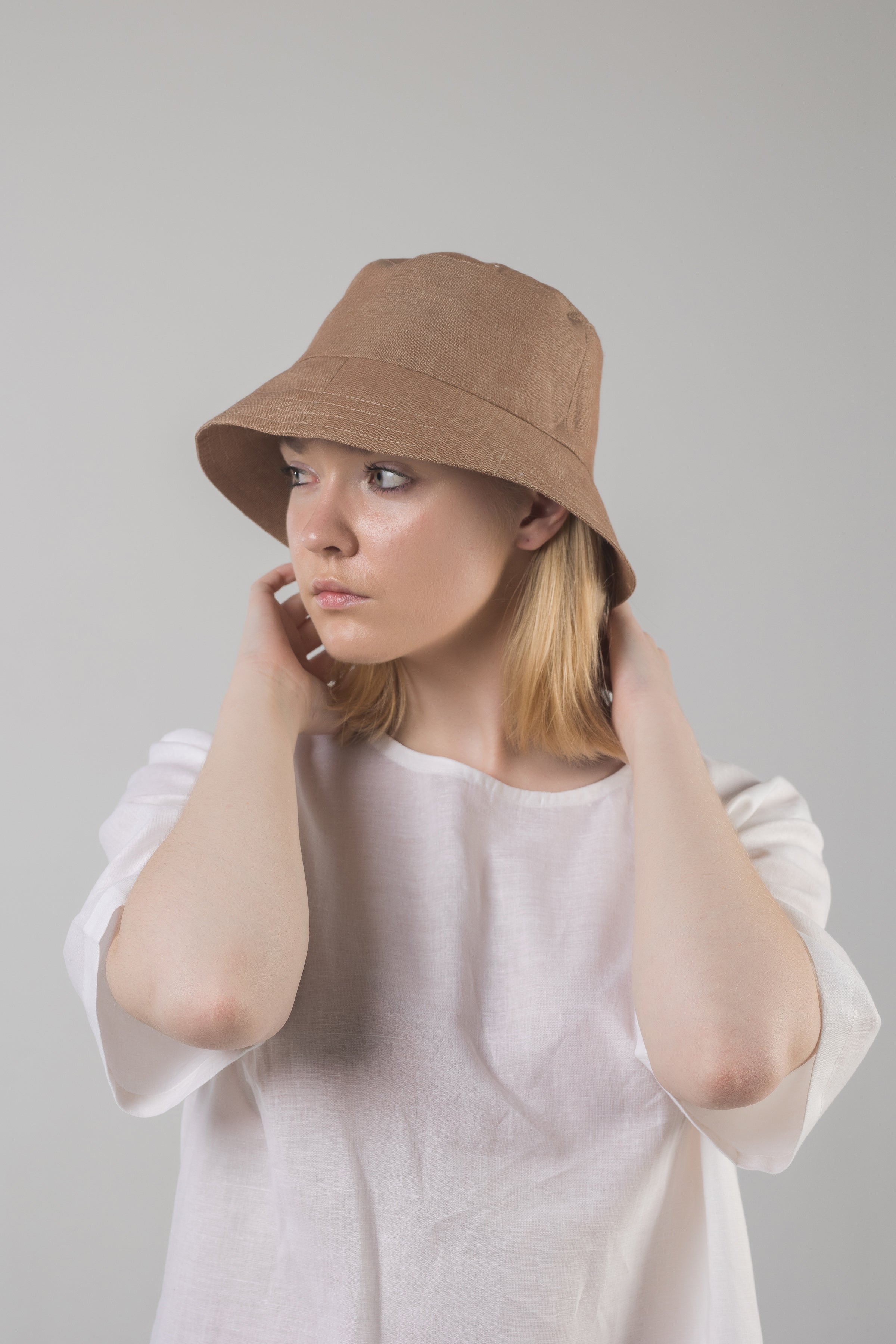 Women's bucket hat